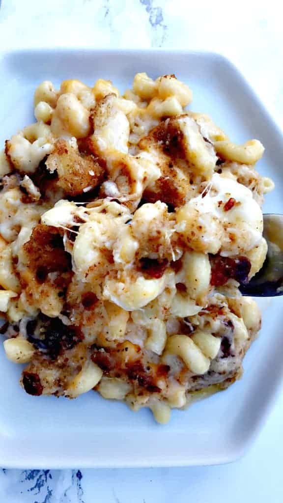 Bacon Gouda Mac and Cheese