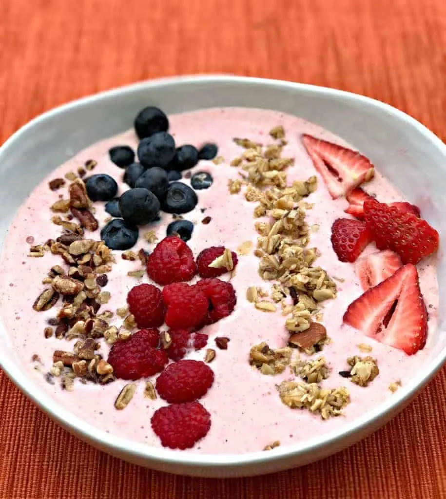 almond butter berry power protein smoothie bowl