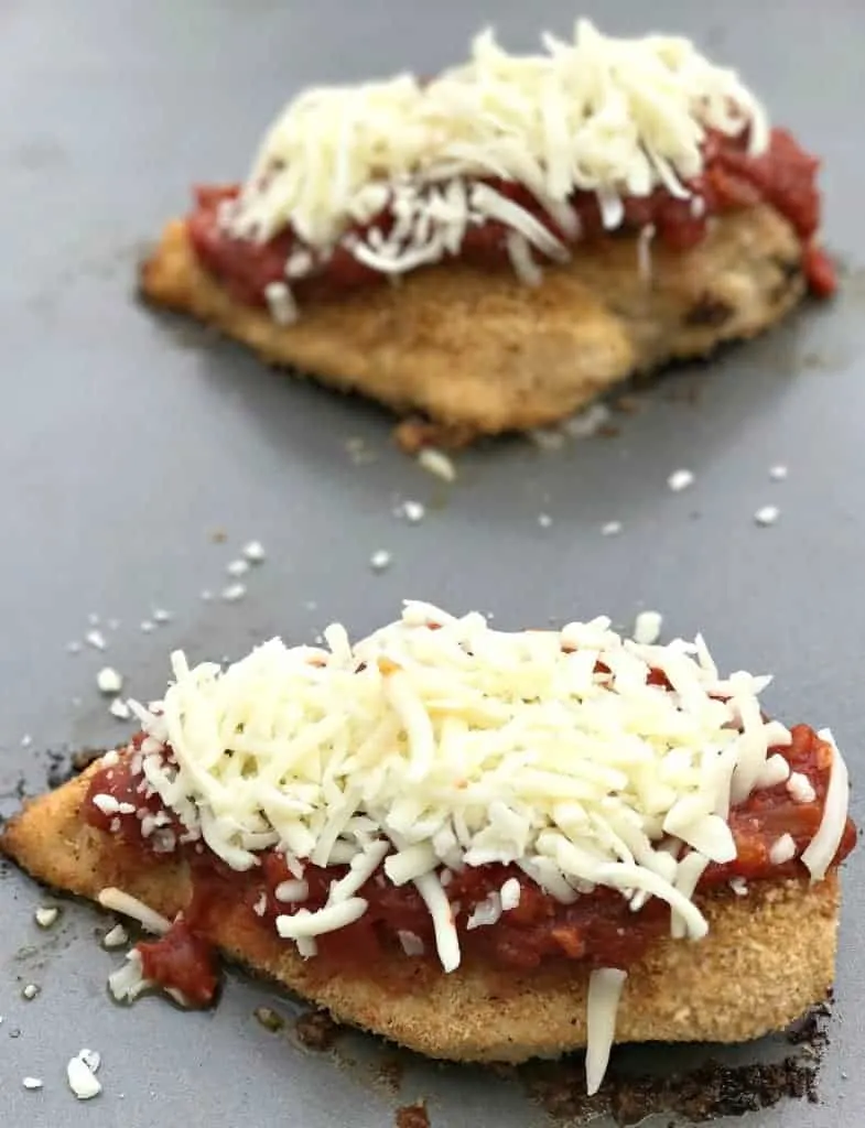 healthy sheet pan chicken parmesan and broccoli