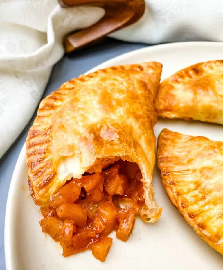 Air Fryer Apple Cinnamon Dessert Empanadas