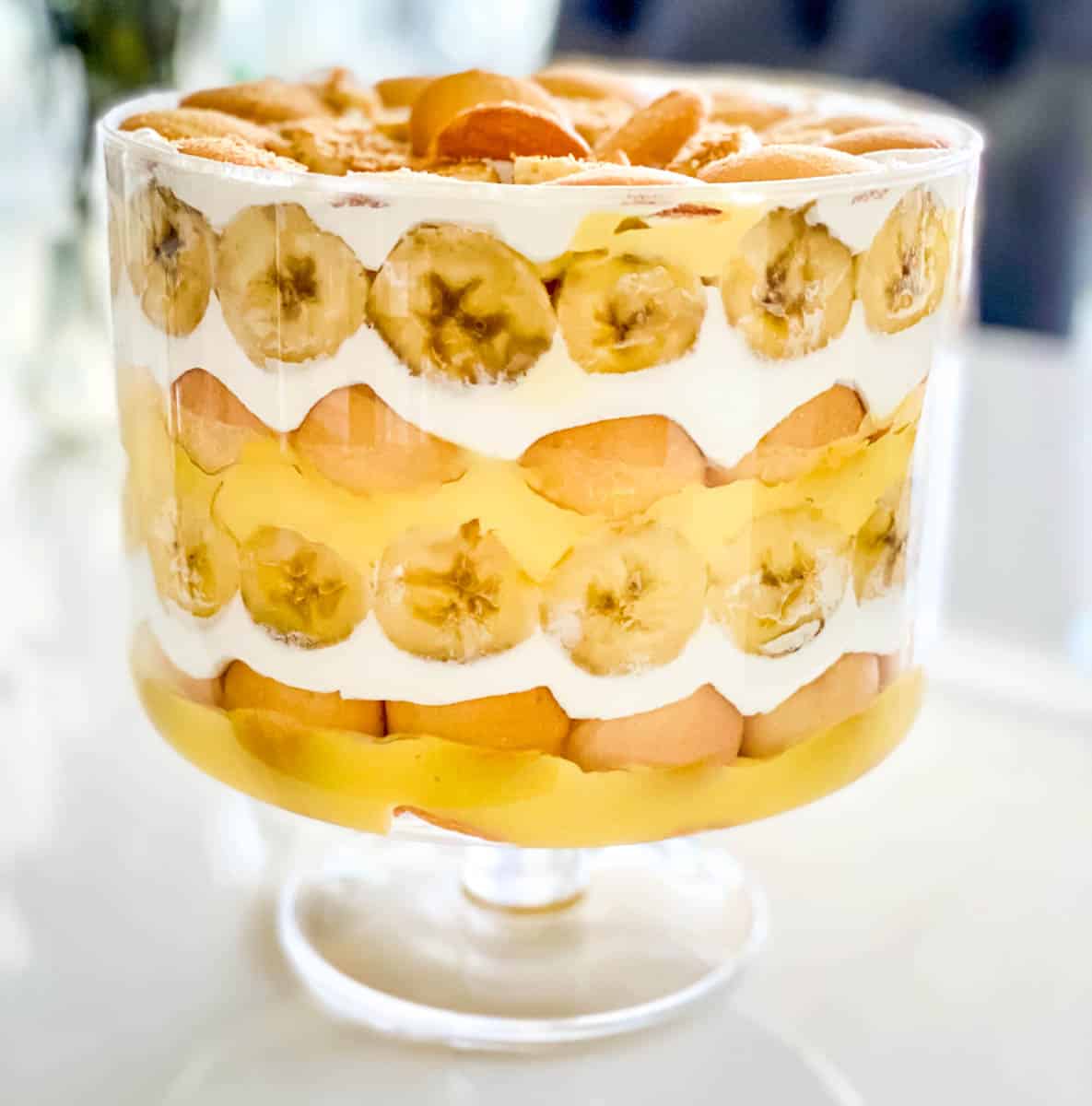 Banana pudding trifle in a trifle bowl