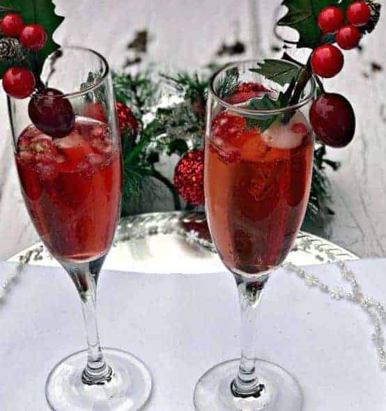 holiday pomegranate mimosas Pomegranate Holiday Mimosas