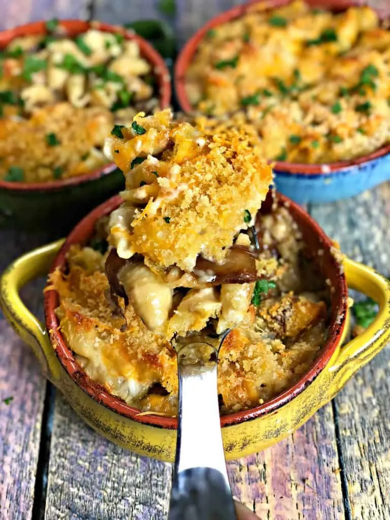 Baked Macaroni and Cheese with Caramelized Onions and Mushrooms