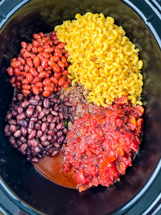 Slow Cooker Crockpot Chili Mac and Cheese + {VIDEO}