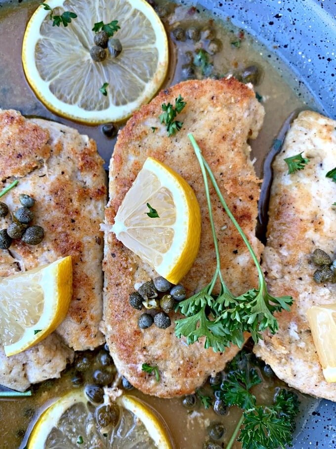 keto lemon chicken piccata in a skillet