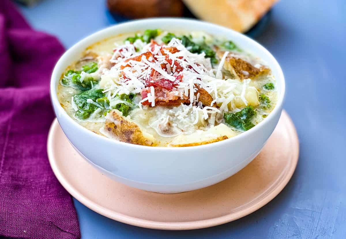 Instant Pot or Slow-Cooker Olive Garden Zuppa Toscana Soup