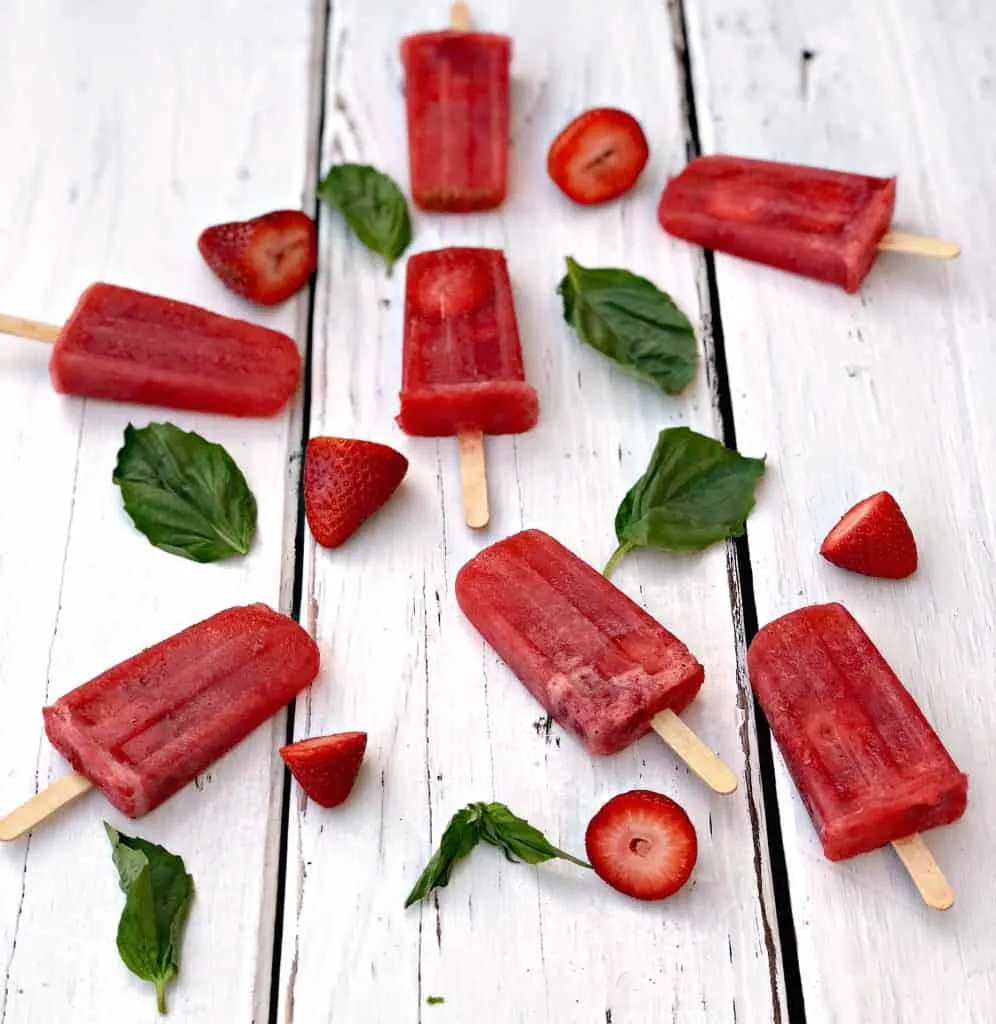 rose' wine popsicles with basil and strawberries 