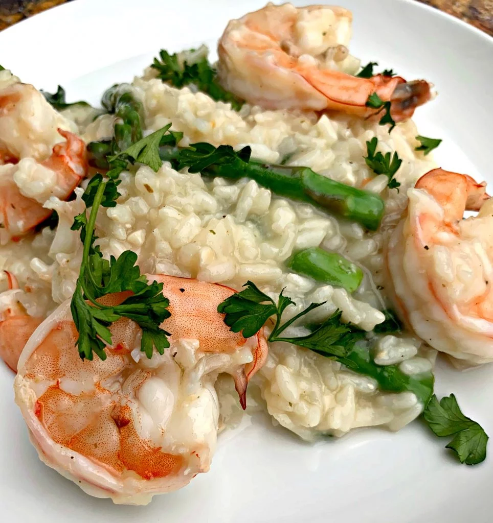 instant pot risotto on a white plate