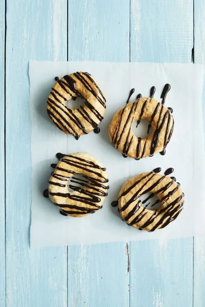 air fryer chocolate donuts