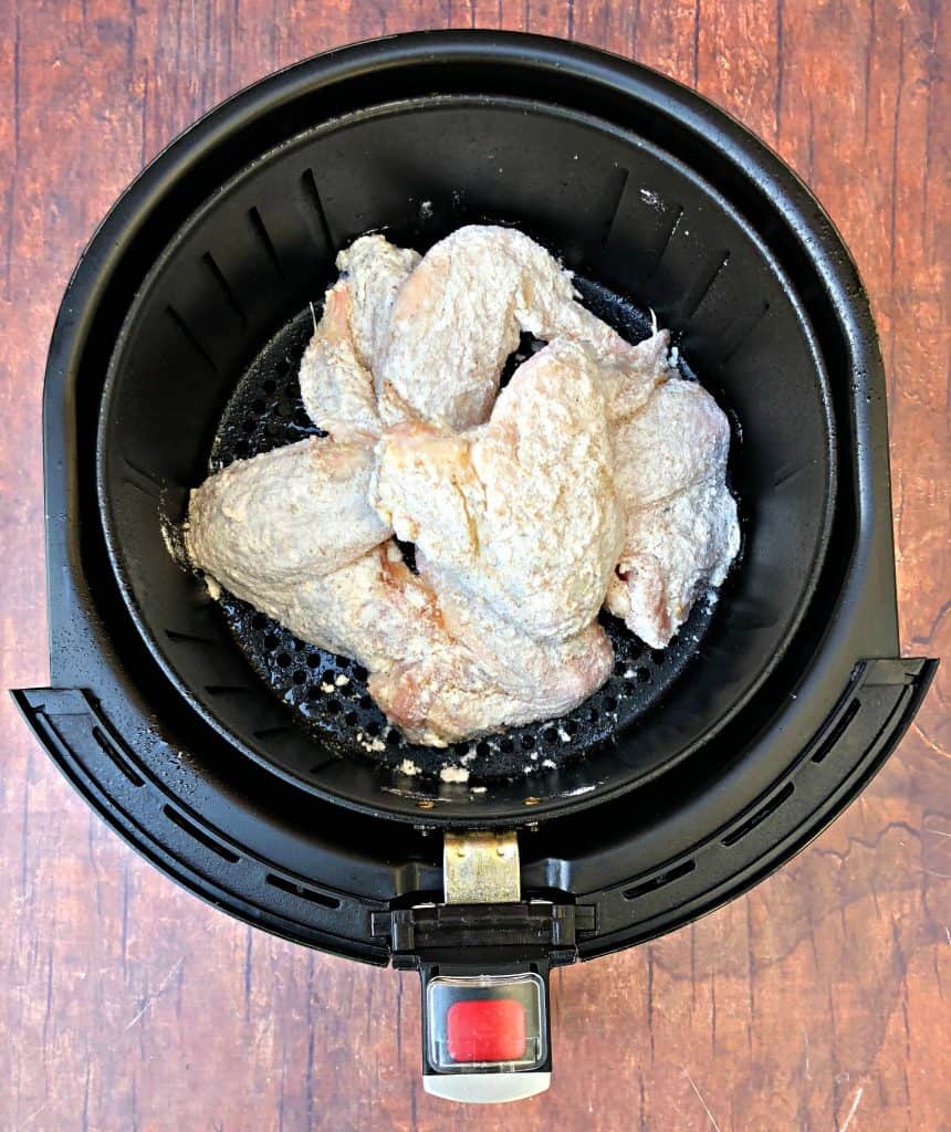 floured chicken wings in air fryer