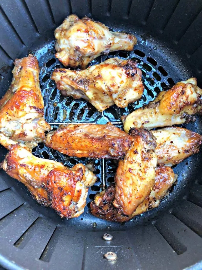 cooked chicken wings in air fryer