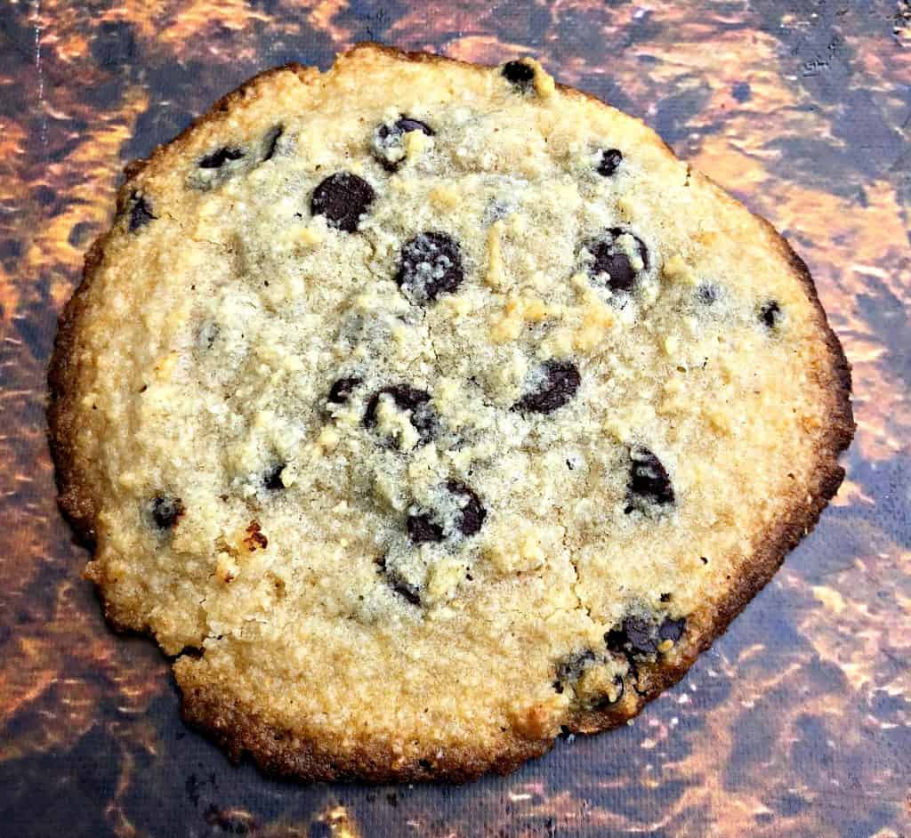 keto chocolate chip cookie