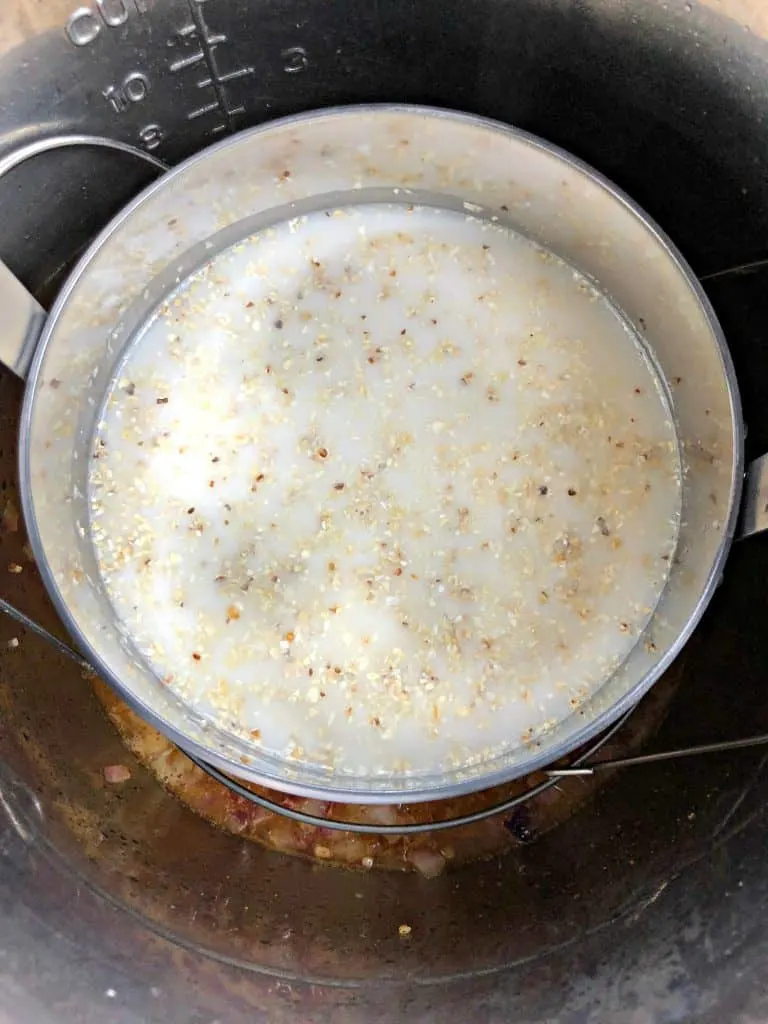 uncooked grits in an instant pot