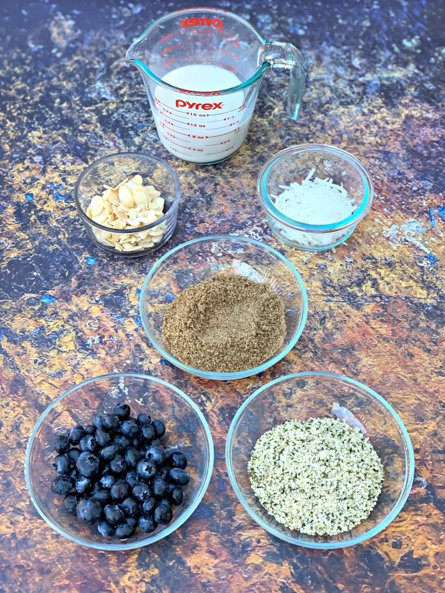 ingredients for keto hemp oatmeal 