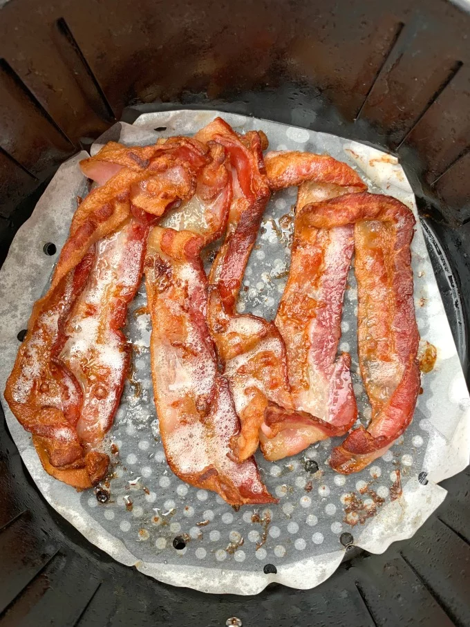 Easy Air Fryer Bacon + {Cooking VIDEO}