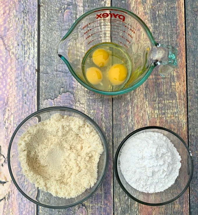 ingredients for keto lemon bars in separate glass bowls