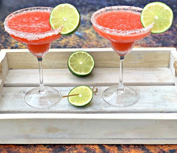 keto low-carb frozen strawberry margaritas with lime