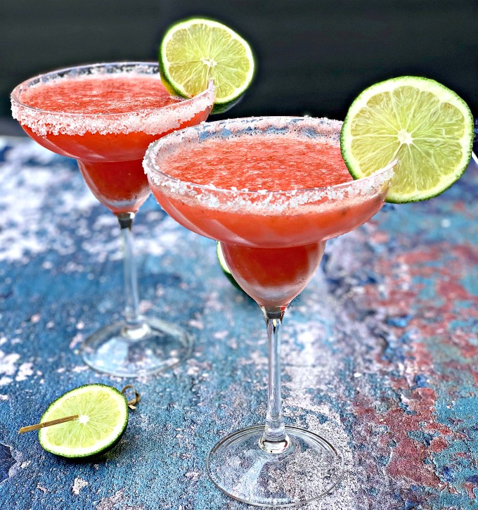 keto low-carb frozen strawberry margaritas with lime