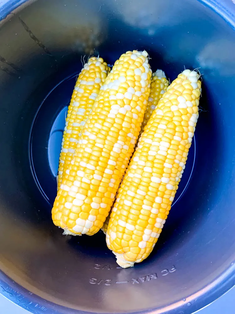 corn on the cob inside an instant pot