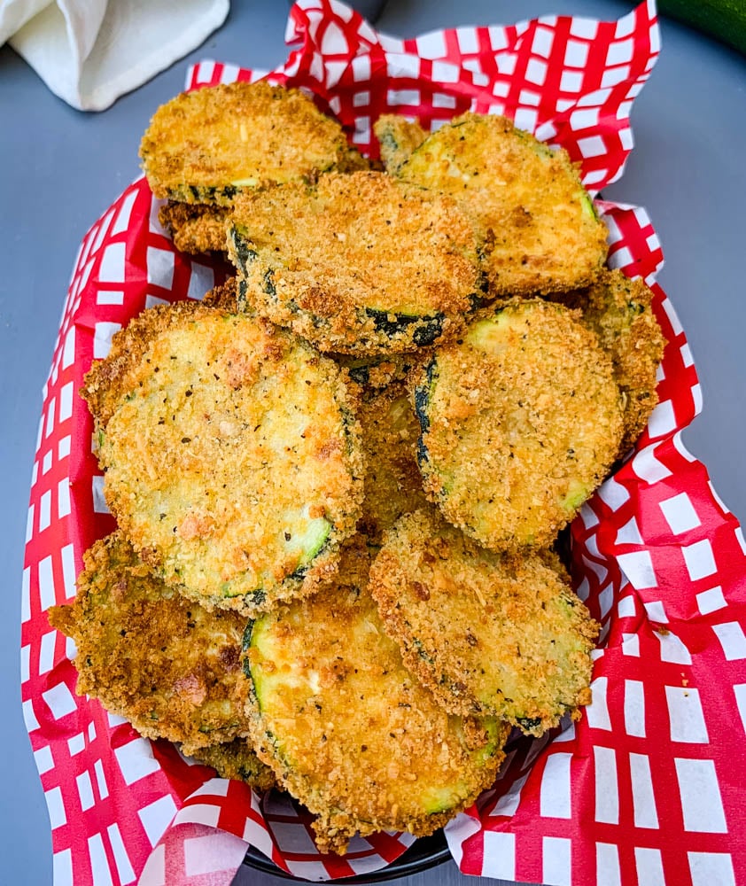 air fryer zucchini chips in a bowl