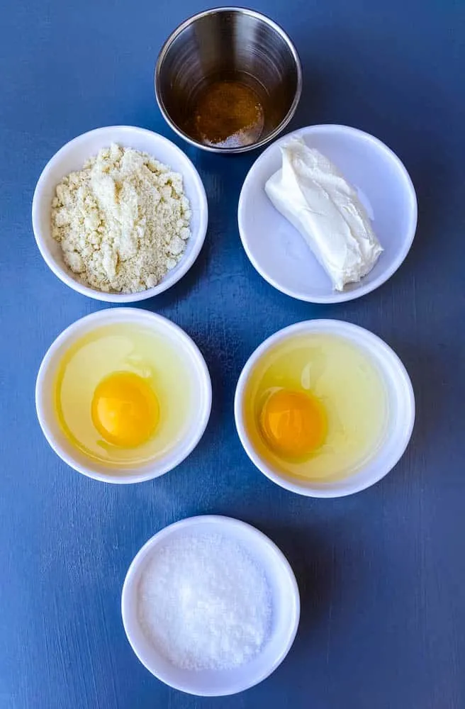 ingredients for keto low carb pancake mix batter