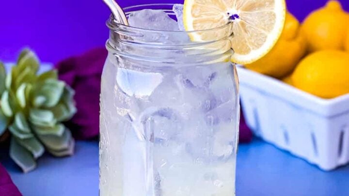 keto low carb lemonade in a mason jar with fresh lemons
