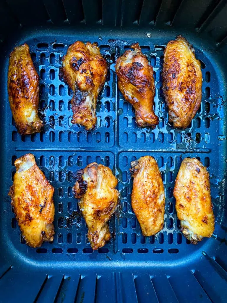 cooked bbq chicken wings in air fryer
