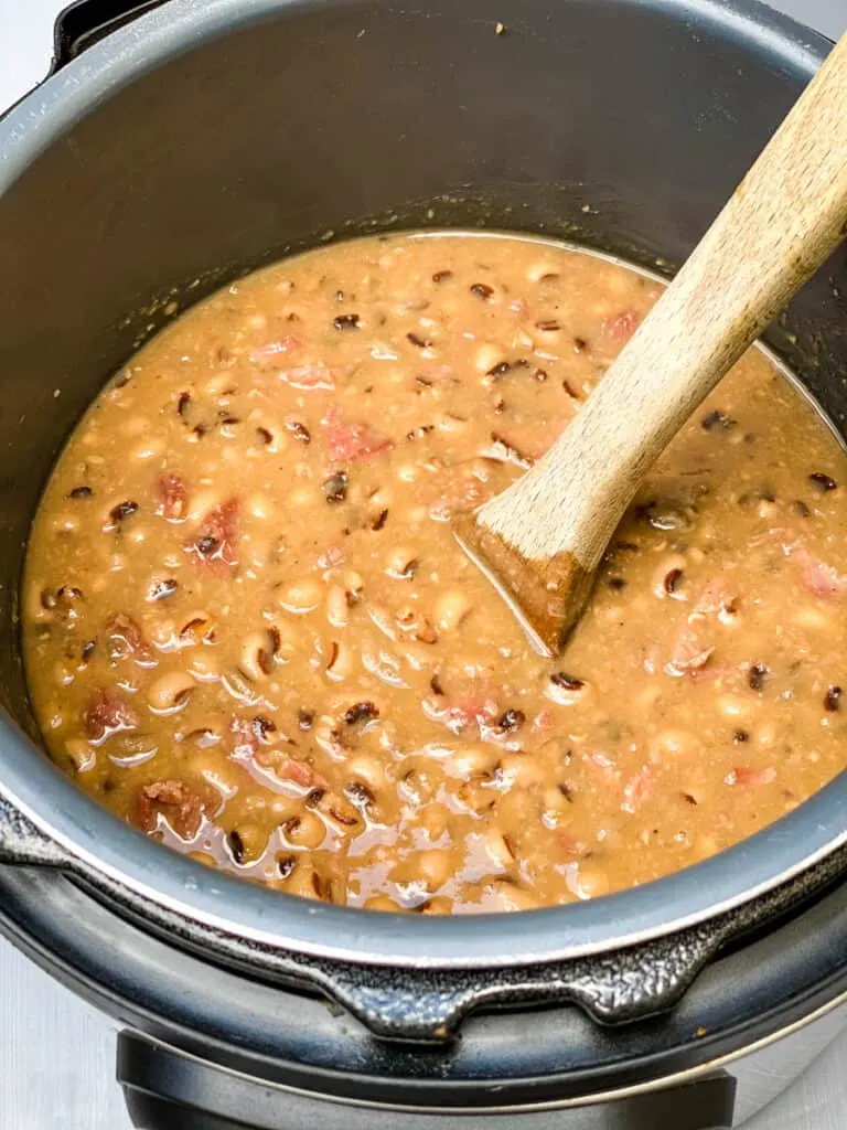 cooked black eyed peas in the Instant Pot