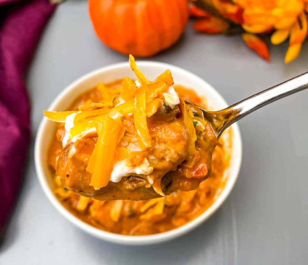 spoonful of pumpkin chicken chili