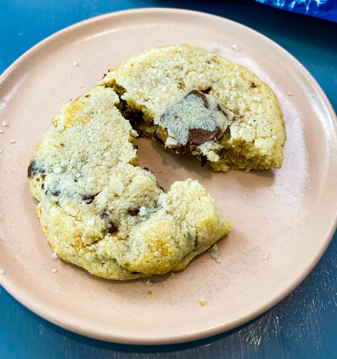 keto low carb peanut butter cup cookies on a pink plate