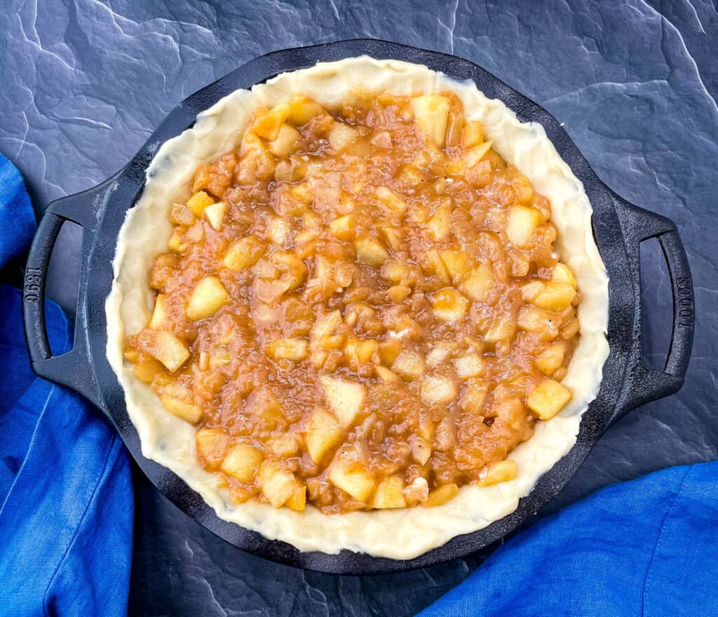 unbaked sugar free apple pie in a pie plate