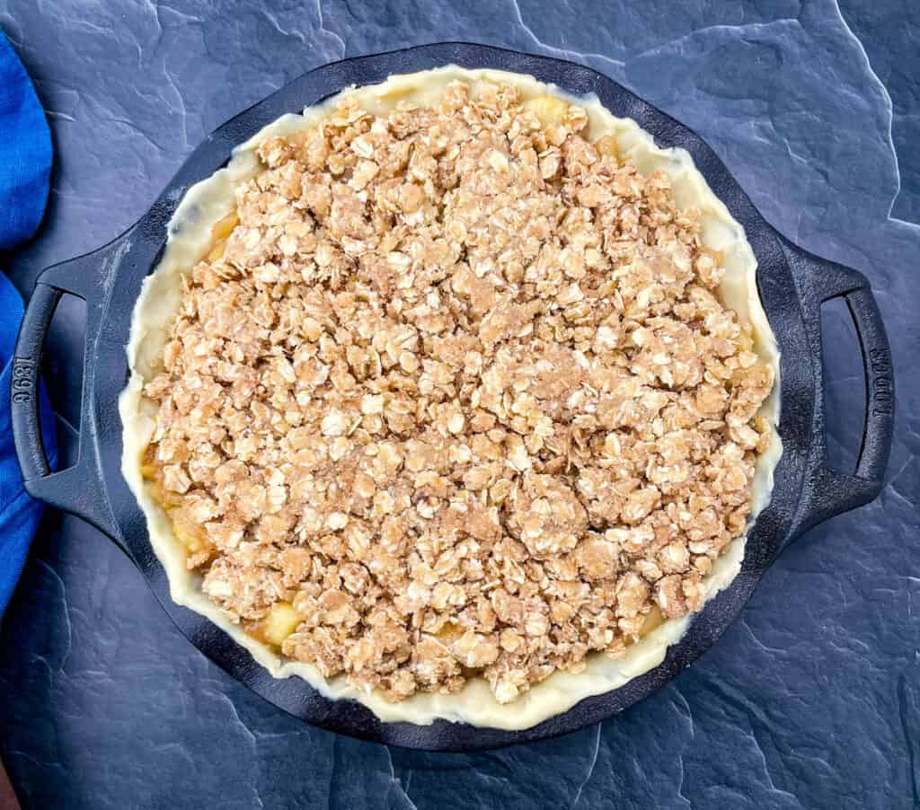 unbaked sugar free apple pie in a pie plate