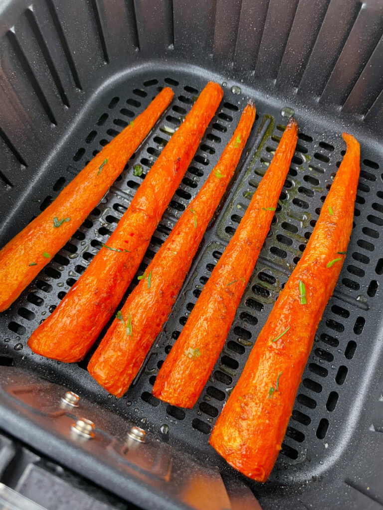 roasted carrots in an air fryer