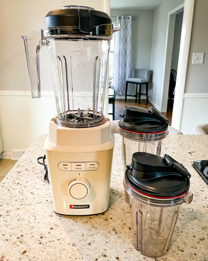 Hauswirt blender on a counter