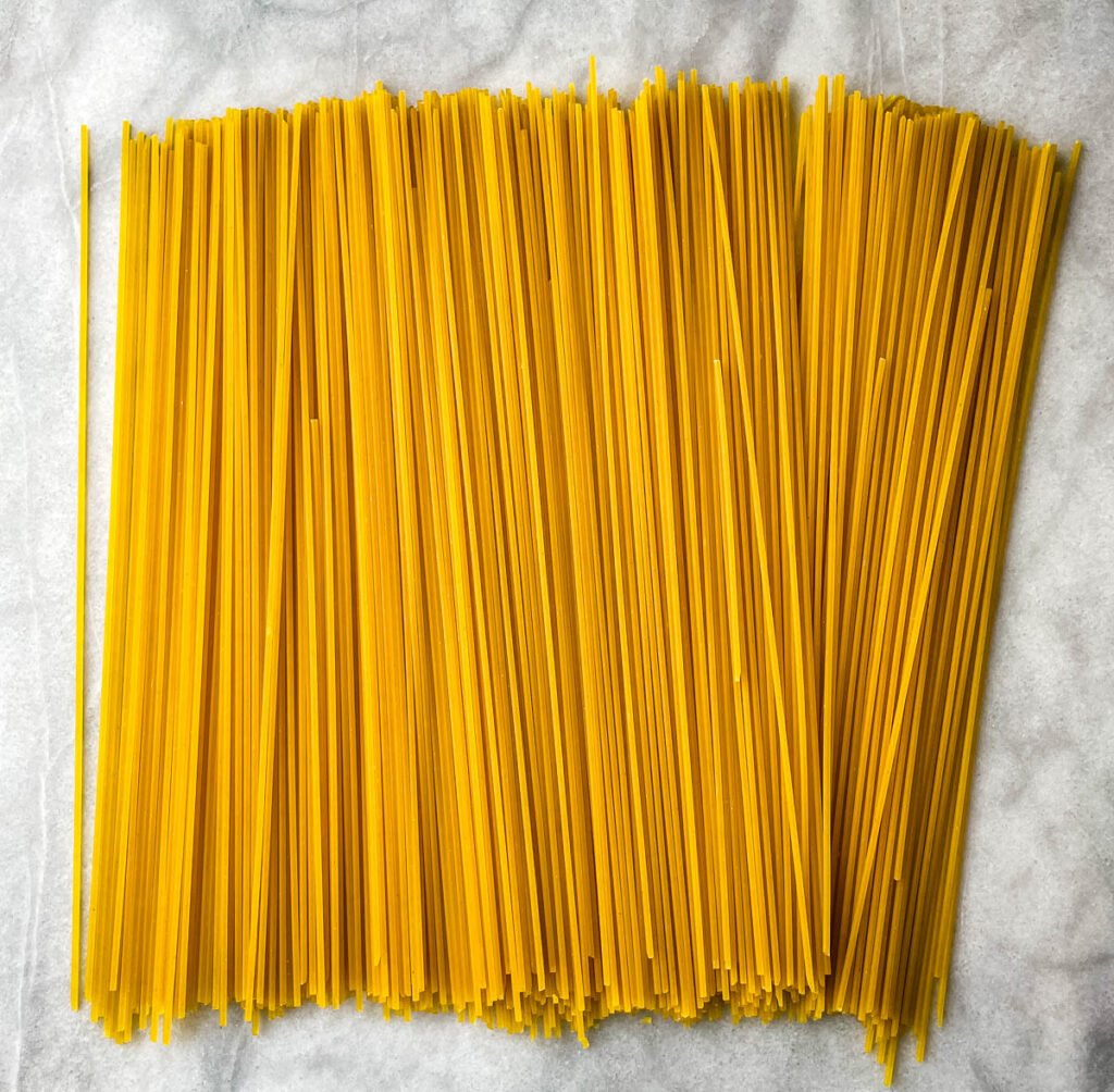 uncooked spaghetti pasta
