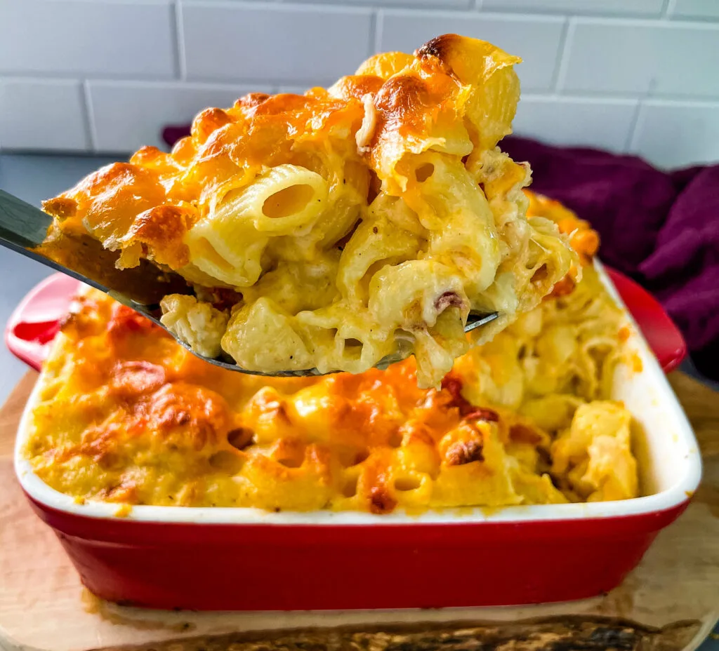 a large spoonful of lobster mac and cheese