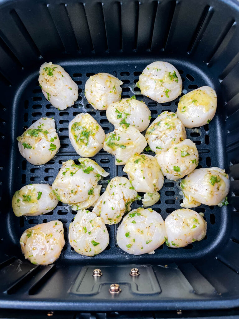 raw scallops in an air fryer