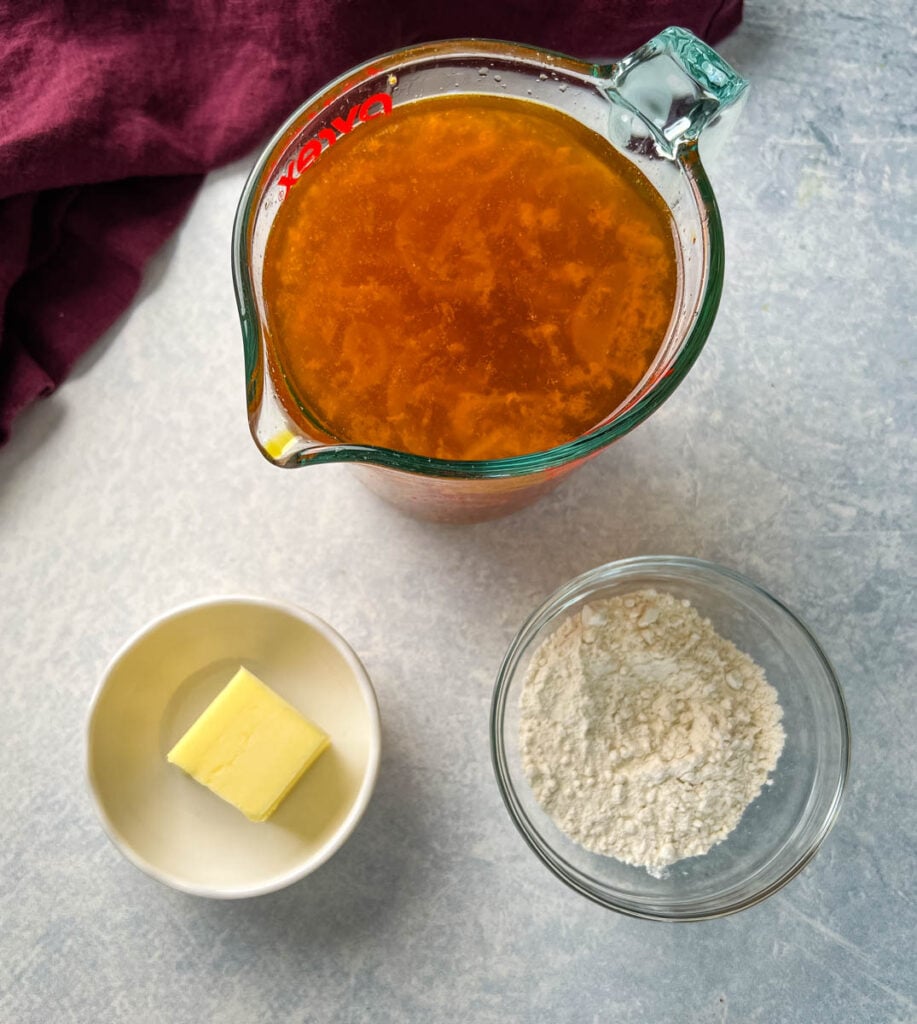 turkey drippings, butter, and flour in separate bowls