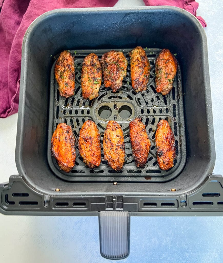 naked chicken wings in an air fryer