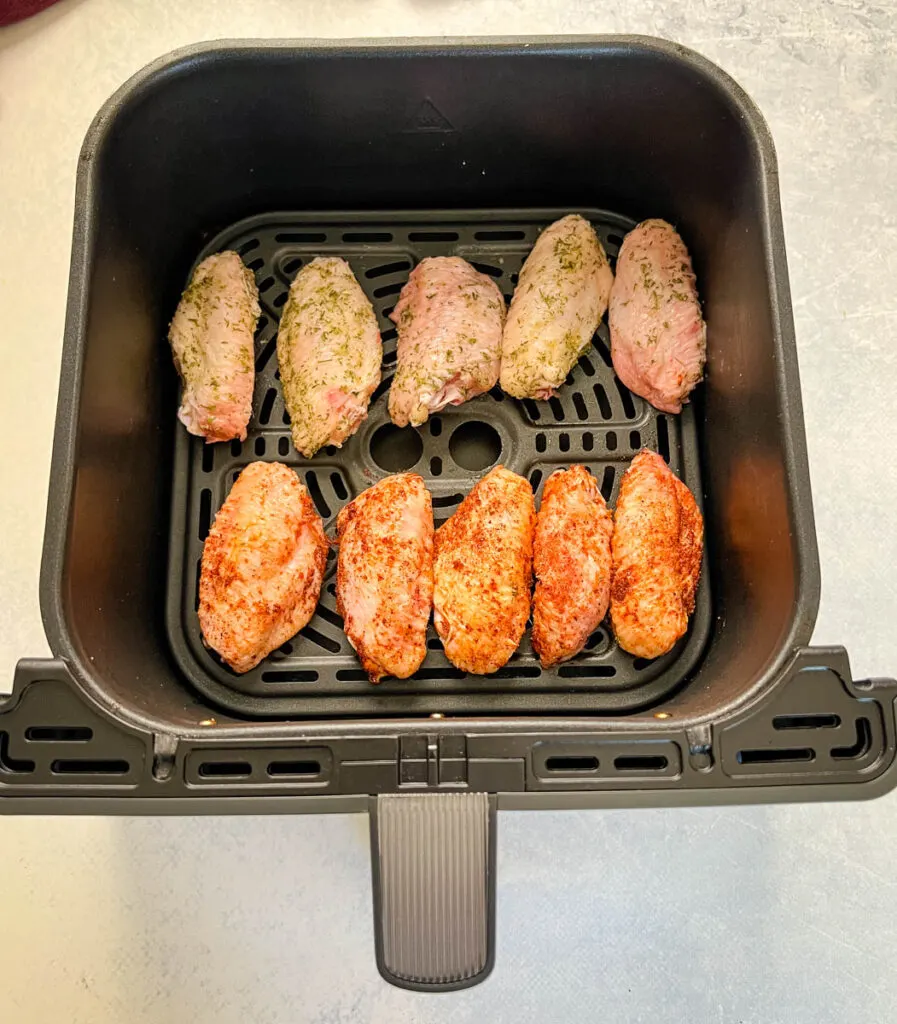 raw naked chicken wings in air fryer