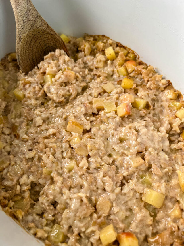 Slow Cooker Crockpot Apple Oatmeal (Steel Cut or Rolled Oats)