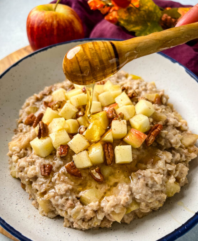 Slow Cooker Crockpot Apple Oatmeal (Steel Cut or Rolled Oats)