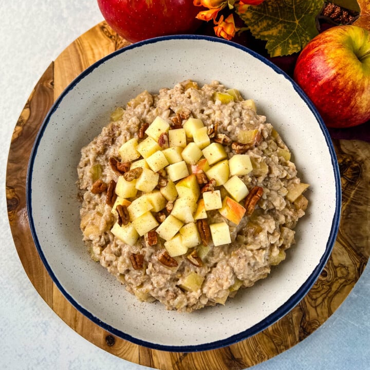 Slow Cooker Crockpot Apple Oatmeal