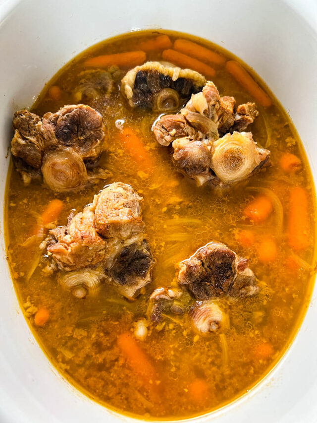 Slow Cooker Crockpot Oxtails