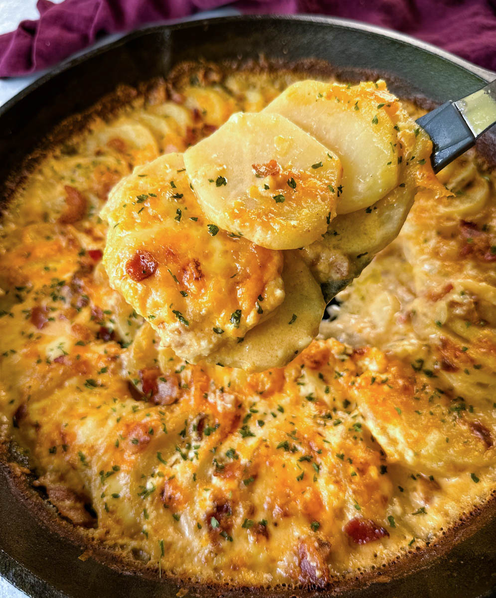 Au Gratin Potatoes with Bacon and Cheese