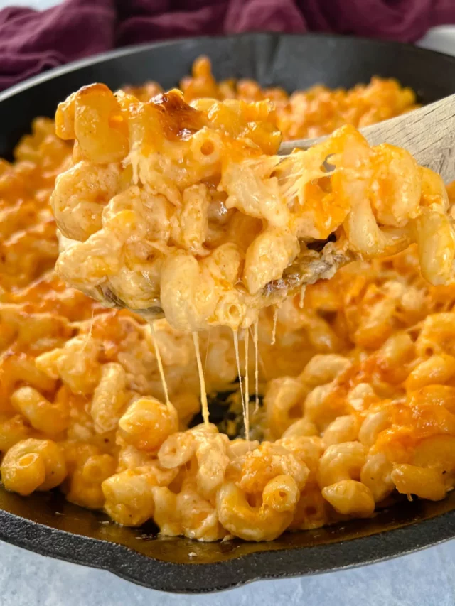 Traeger Smoked Mac and Cheese Recipe - SO GOOD!